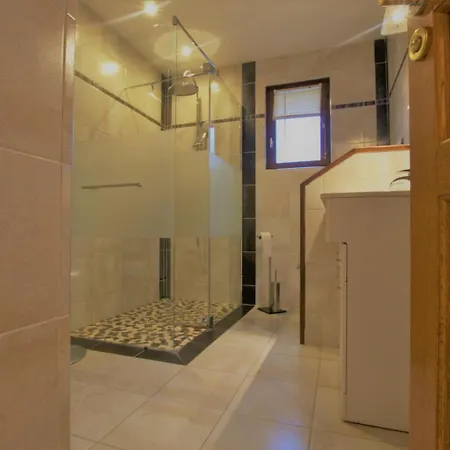 Tatil Evi Aux Traits D'union *